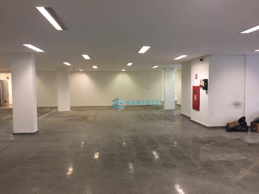 Prédio Inteiro para alugar, 1472m² - Foto 2