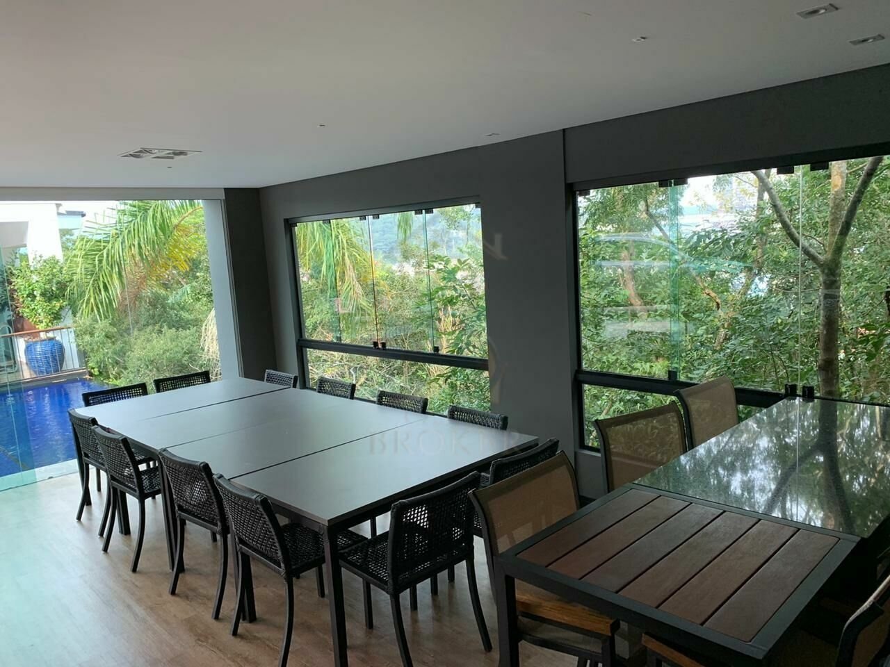 Casa à venda com 4 quartos, 600m² - Foto 8