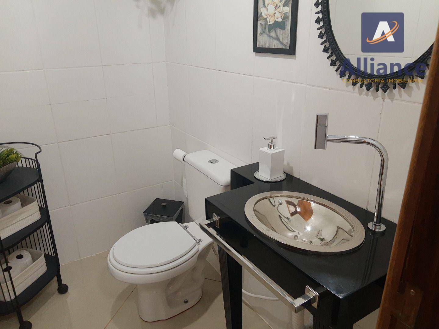 Casa de Condomínio à venda com 3 quartos, 250m² - Foto 23