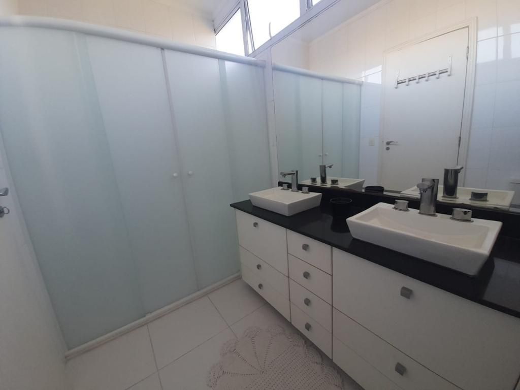 Casa de Condomínio à venda com 5 quartos, 445m² - Foto 58