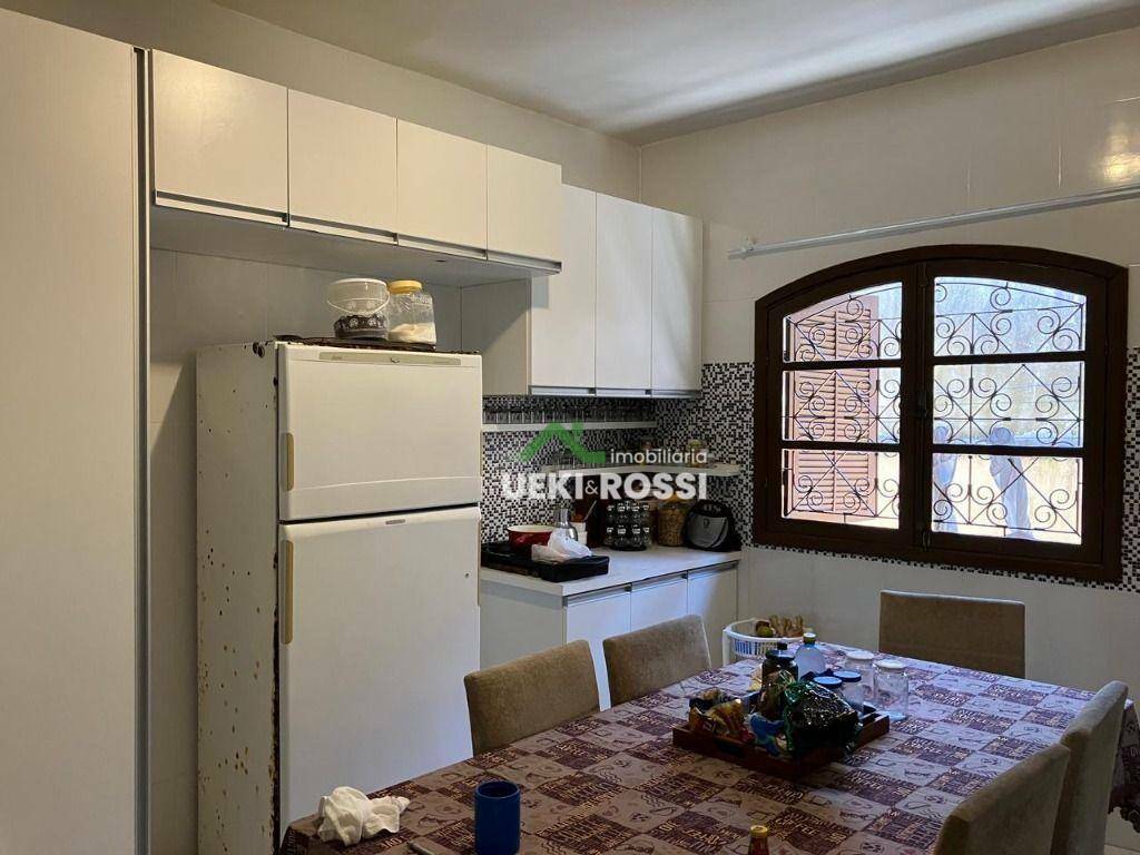 Casa à venda com 4 quartos, 192m² - Foto 14