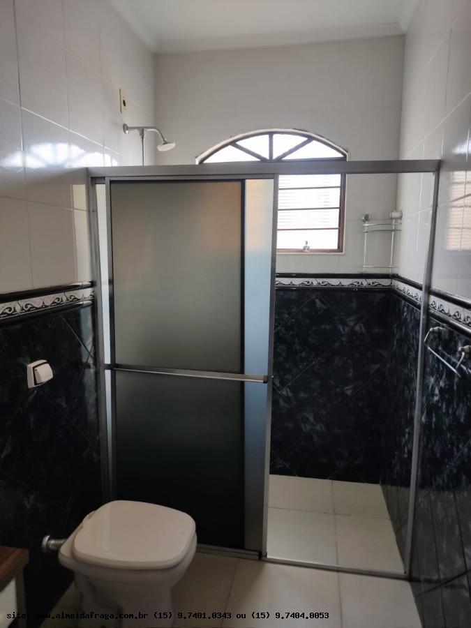 Casa à venda com 3 quartos, 200m² - Foto 37