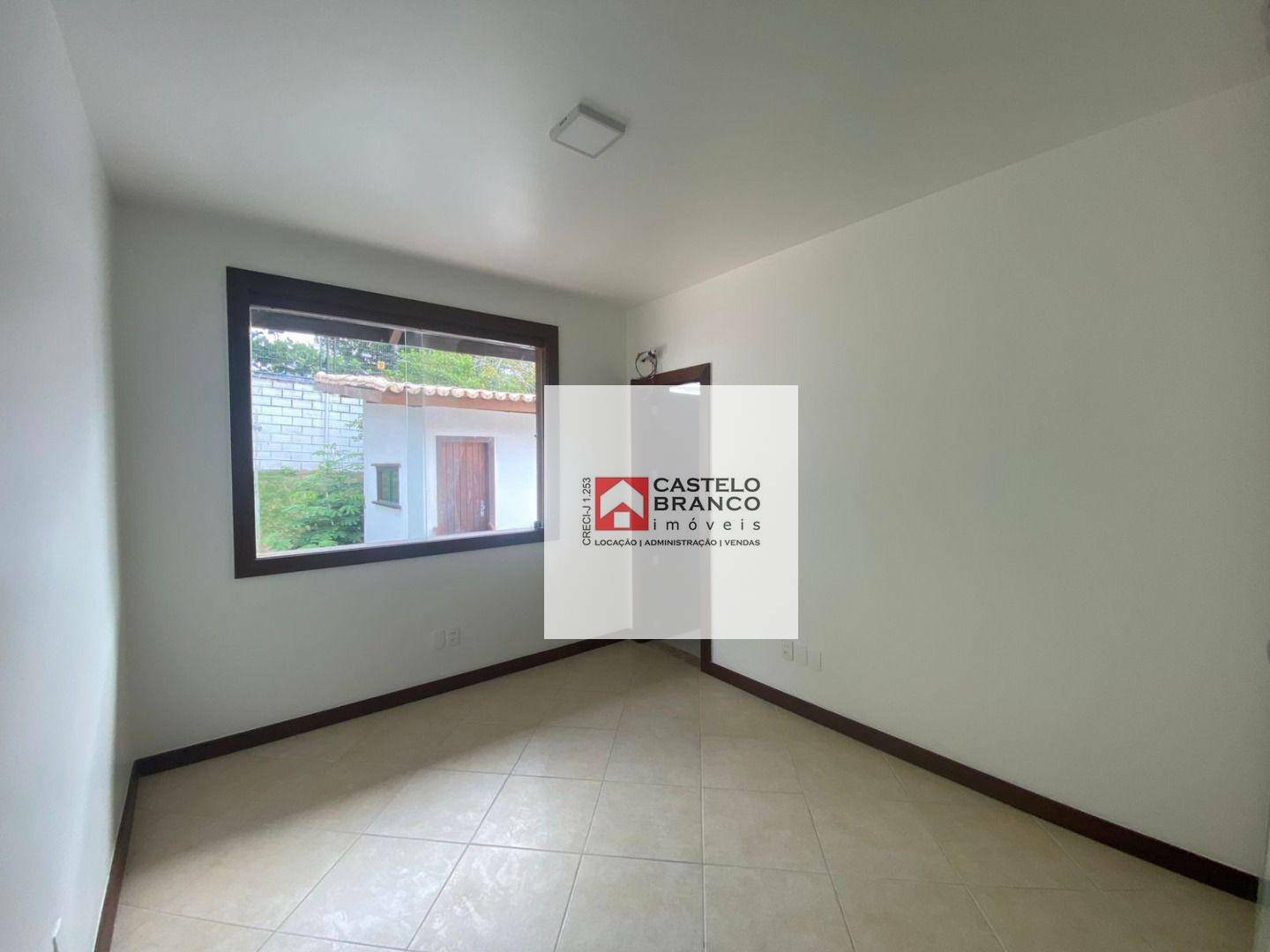 Casa de Condomínio à venda com 4 quartos, 676m² - Foto 11