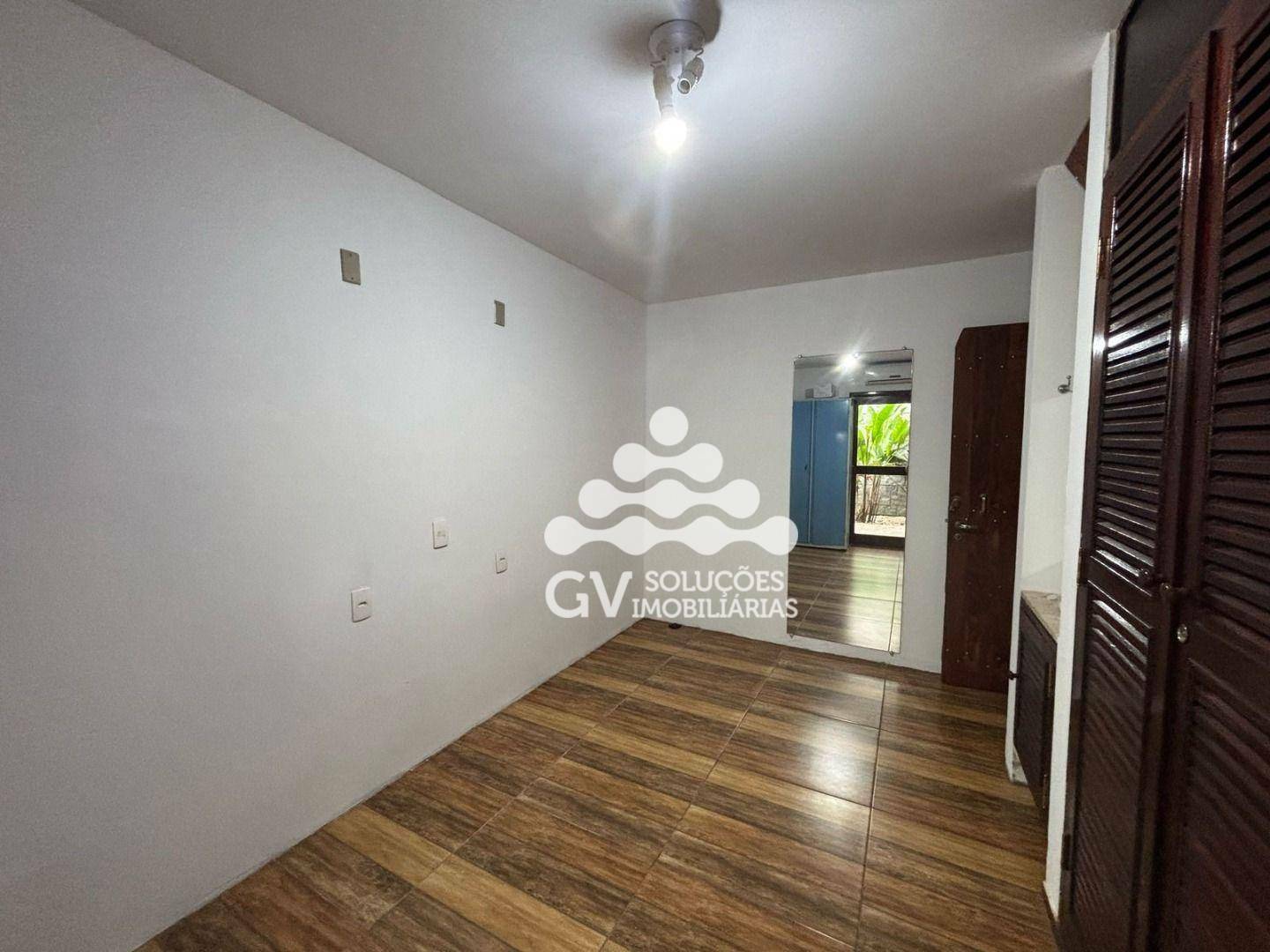 Casa à venda com 7 quartos, 435m² - Foto 5