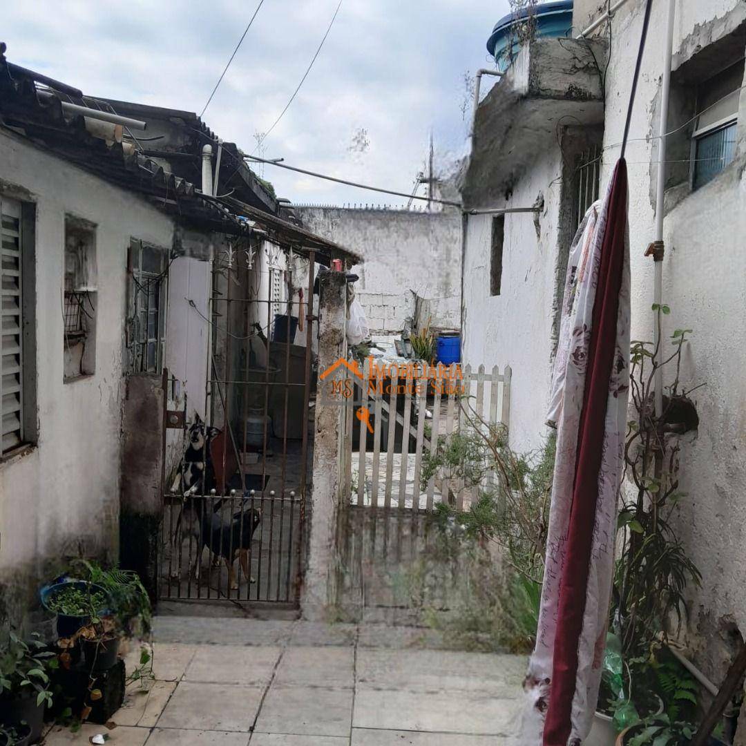 Sobrado à venda com 8 quartos, 250m² - Foto 9