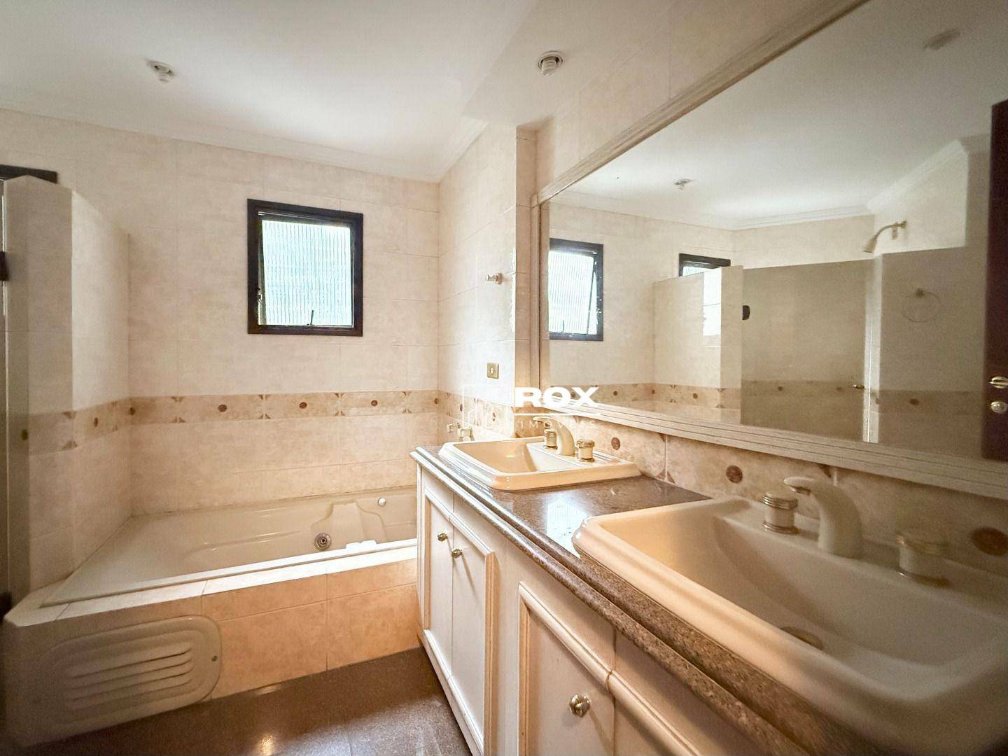 Apartamento para alugar com 3 quartos, 178m² - Foto 35