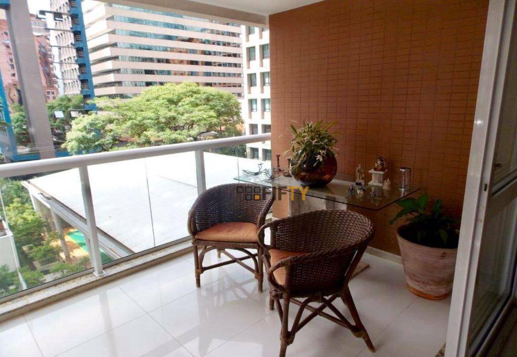 Apartamento à venda com 2 quartos, 95m² - Foto 9