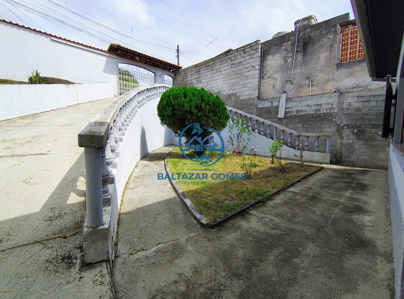 Casa à venda com 3 quartos, 500m² - Foto 11
