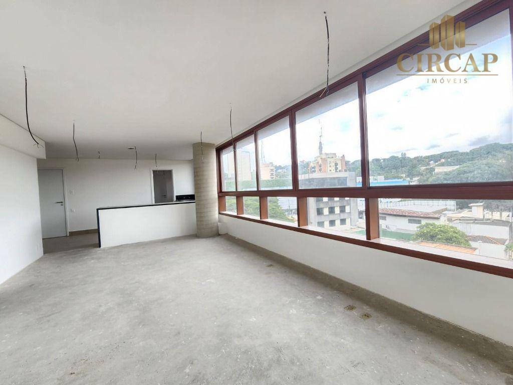 Apartamento à venda com 3 quartos, 170m² - Foto 4