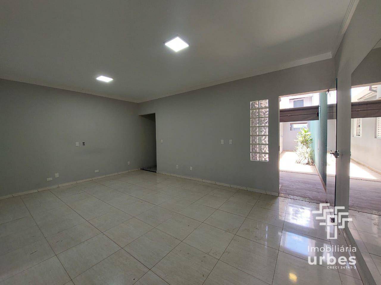 Casa para alugar com 3 quartos, 236m² - Foto 31