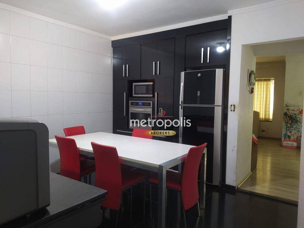 Sobrado à venda com 2 quartos, 200m² - Foto 8