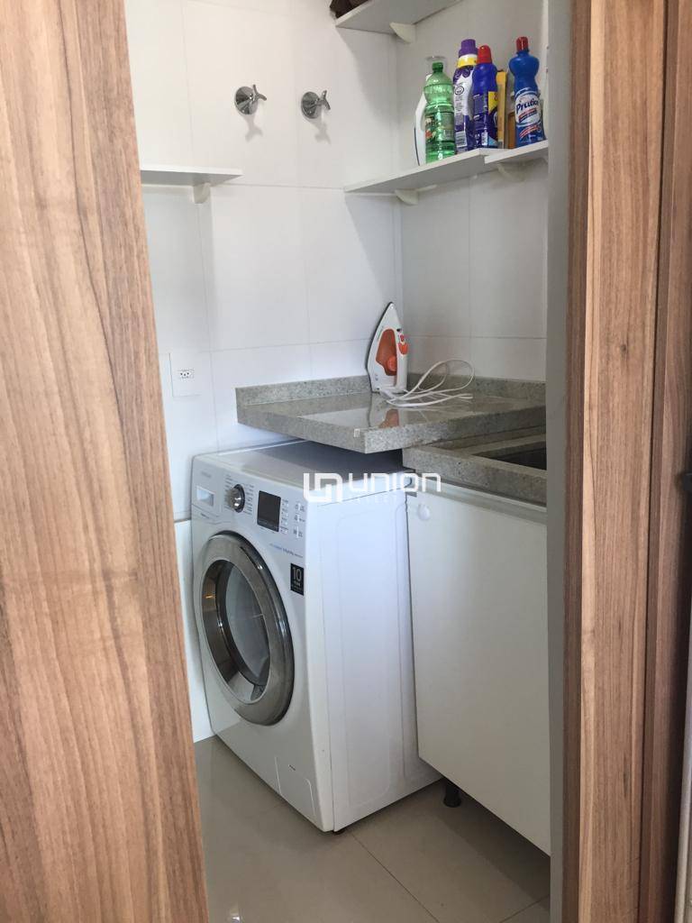 Apartamento à venda com 2 quartos, 65m² - Foto 7