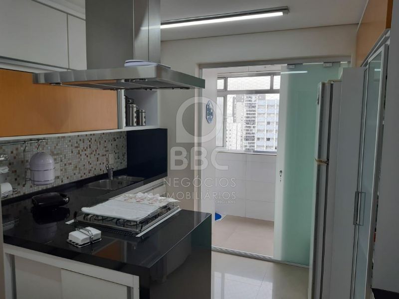 Apartamento à venda com 3 quartos, 110m² - Foto 7