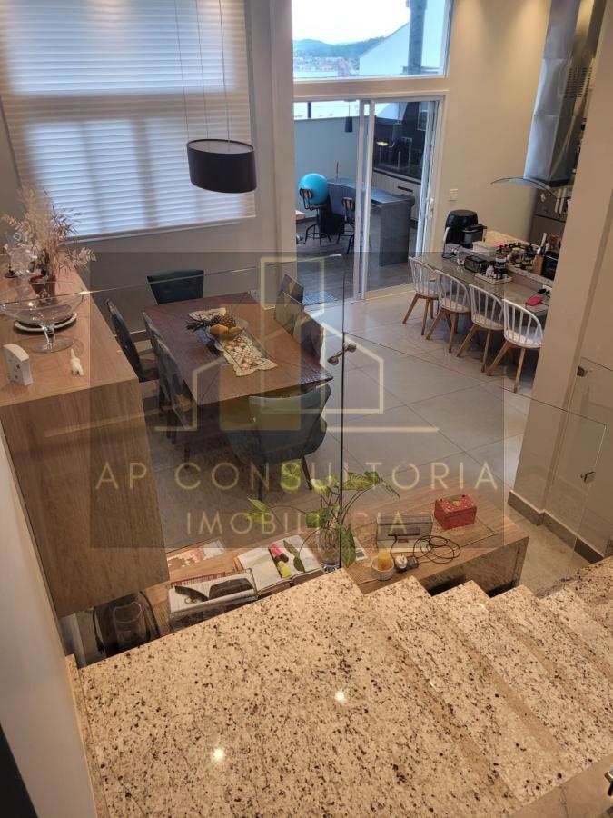 Casa à venda com 3 quartos, 258m² - Foto 6