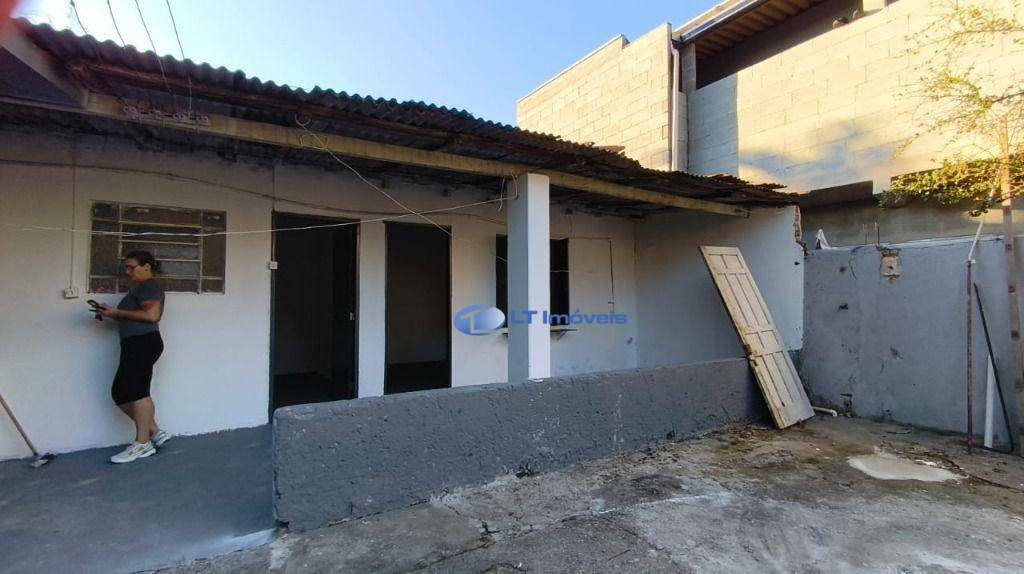 Casa para alugar com 3 quartos, 175m² - Foto 7