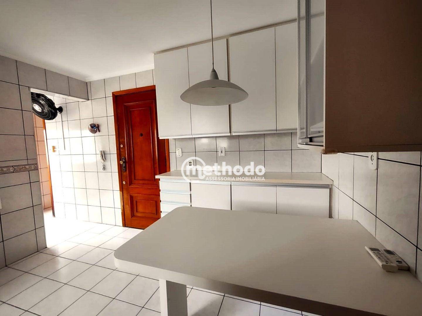 Apartamento à venda com 3 quartos, 137m² - Foto 6