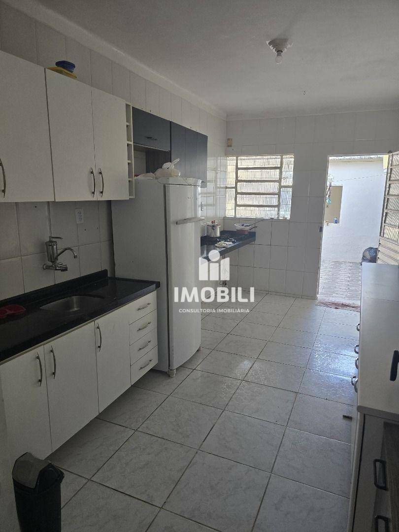 Casa à venda com 3 quartos, 129m² - Foto 10