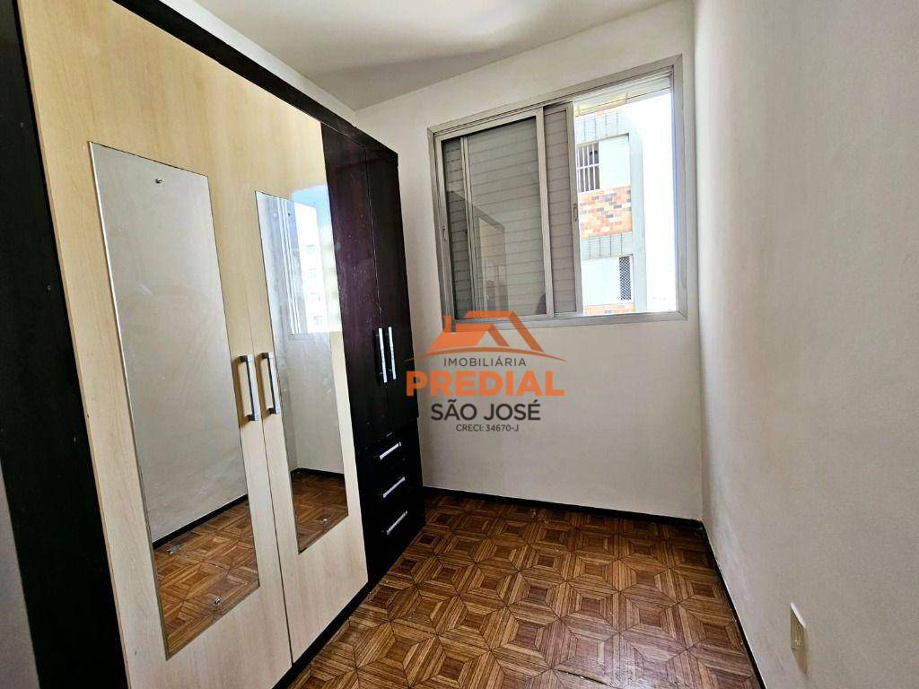 Apartamento à venda com 3 quartos, 82m² - Foto 13