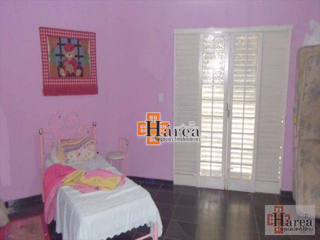 Casa à venda com 6 quartos, 900m² - Foto 9