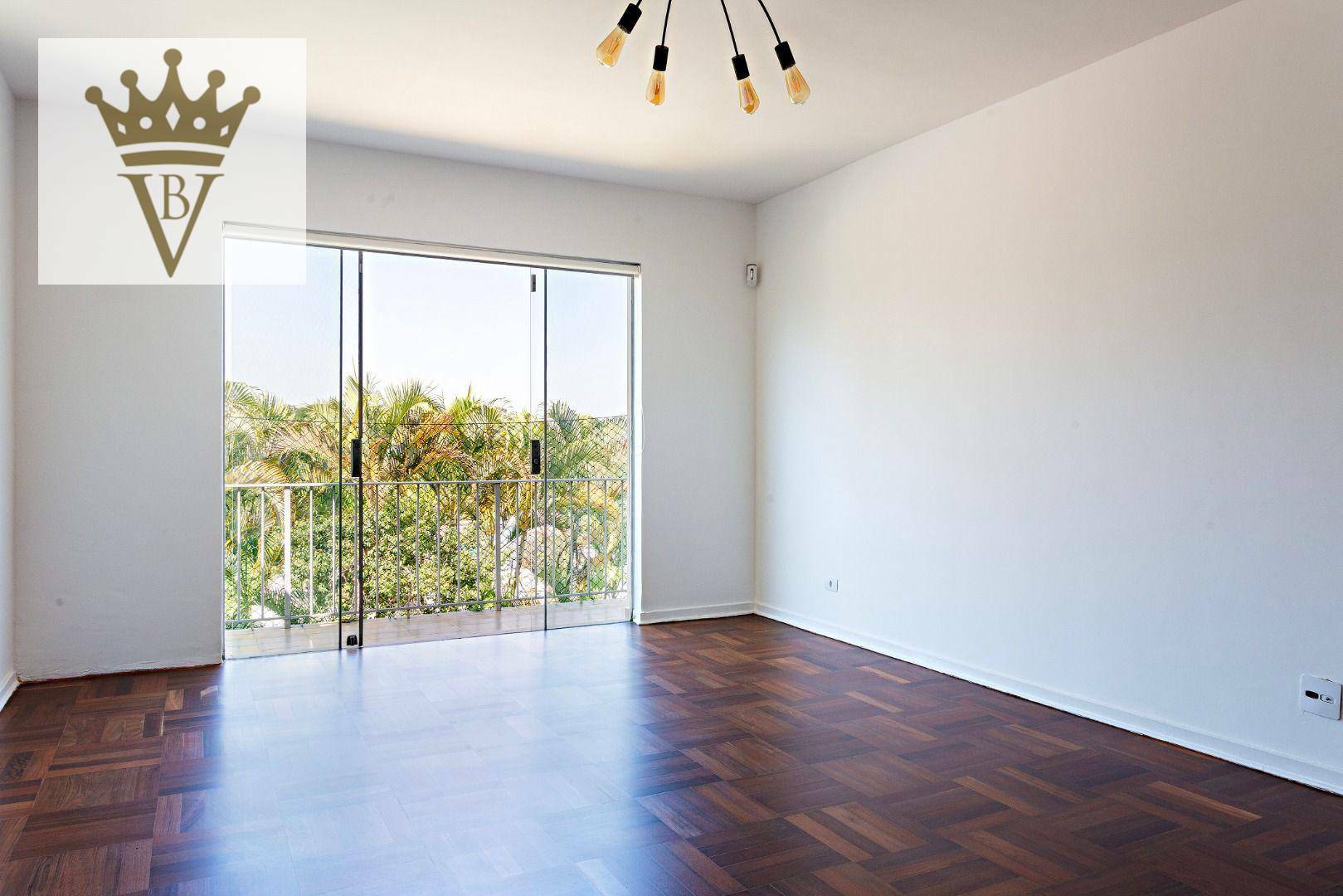 Casa, 3 quartos, 239 m² - Foto 1