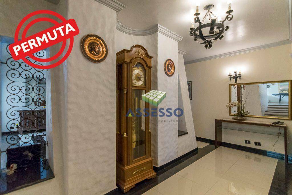 Casa à venda com 4 quartos, 510m² - Foto 2