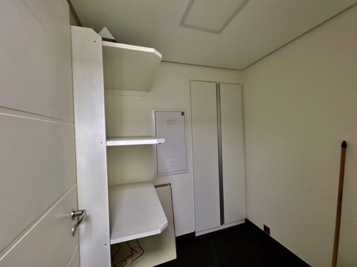 Apartamento à venda com 3 quartos, 180m² - Foto 5