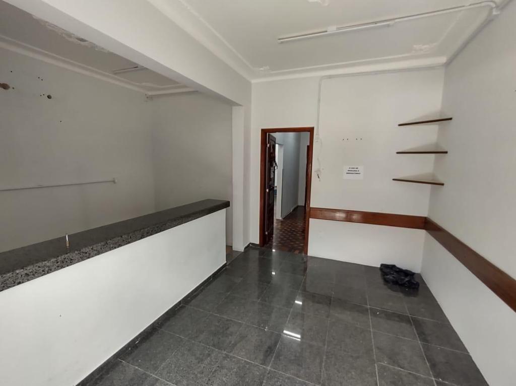 Casa à venda com 4 quartos, 500m² - Foto 12