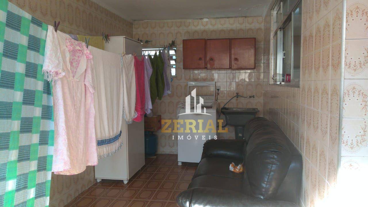 Casa à venda com 5 quartos, 210m² - Foto 12