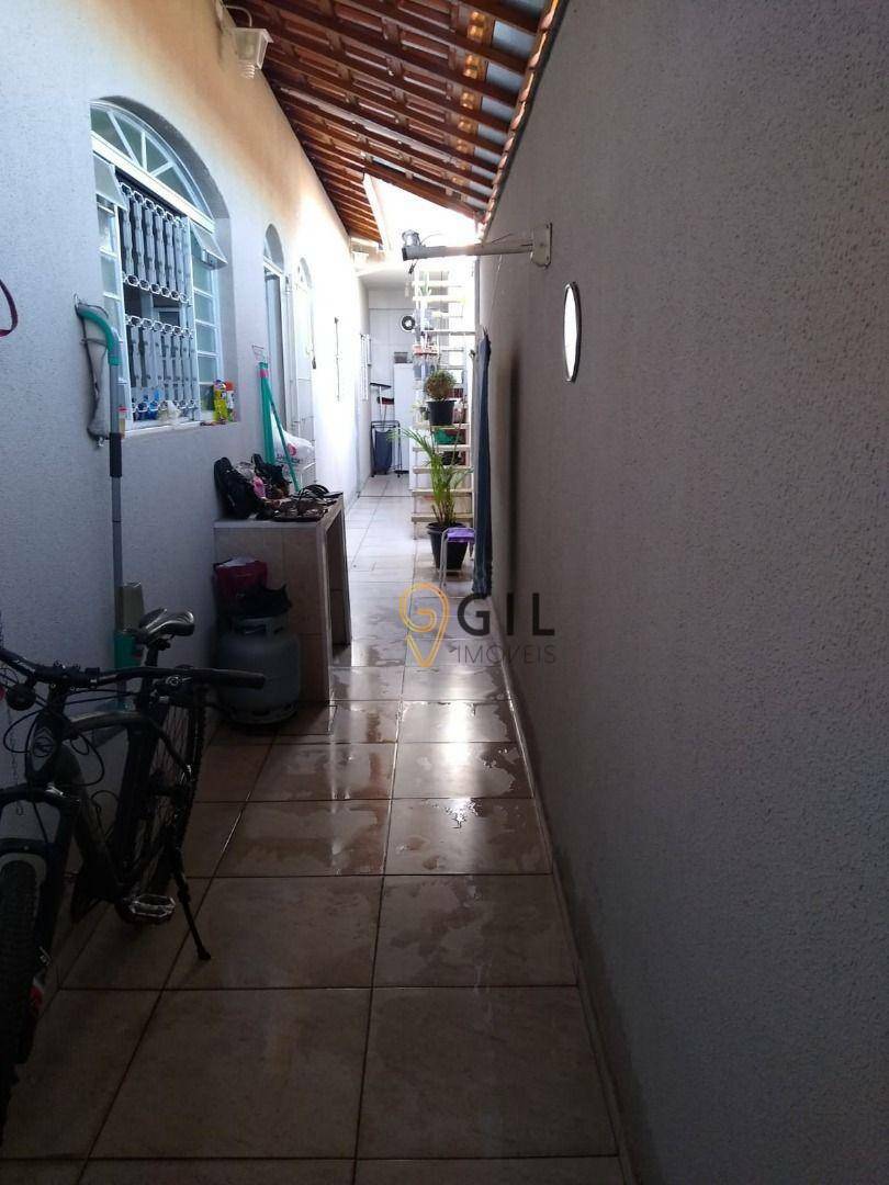 Sobrado à venda com 3 quartos, 186m² - Foto 13