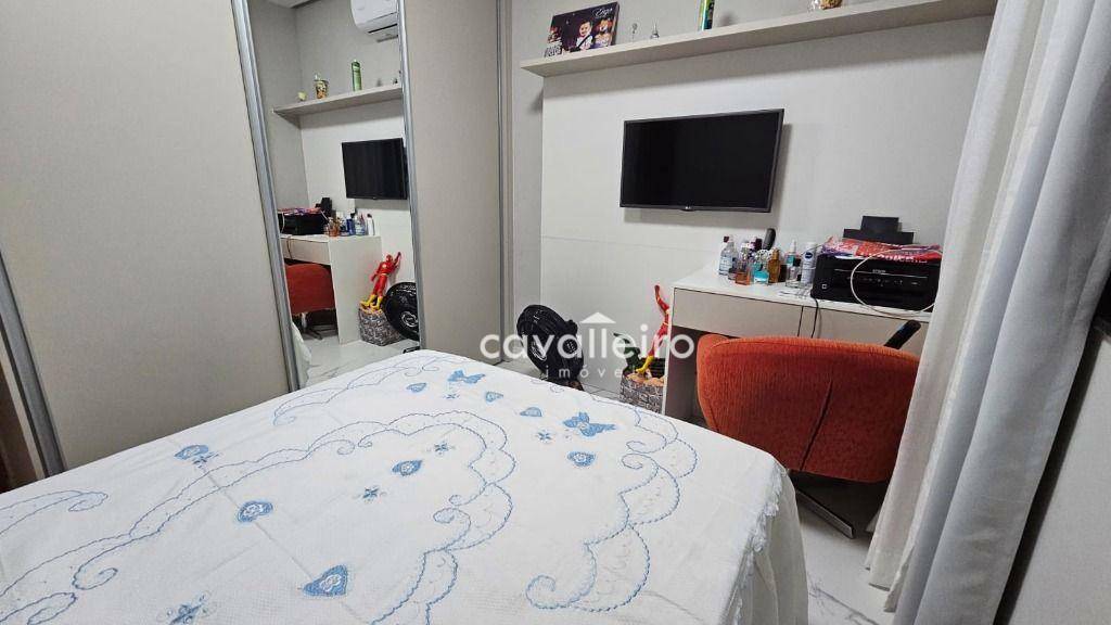 Casa de Condomínio à venda com 3 quartos, 220m² - Foto 18