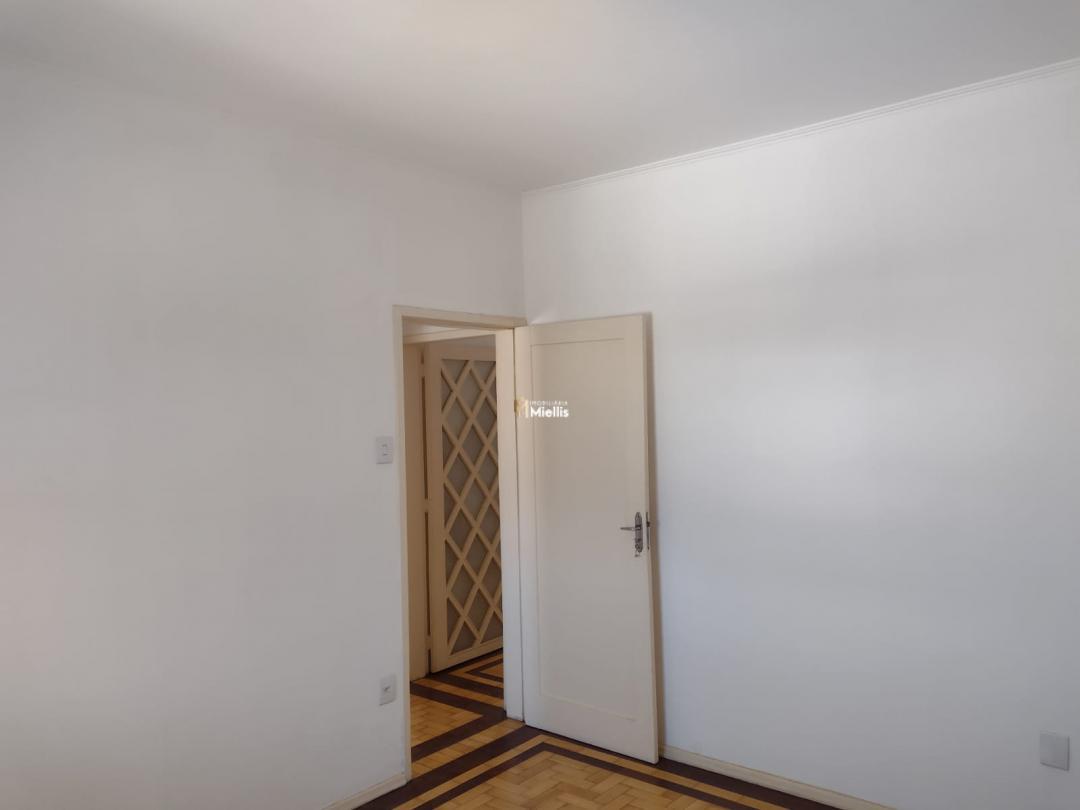 Apartamento à venda com 2 quartos, 70m² - Foto 13