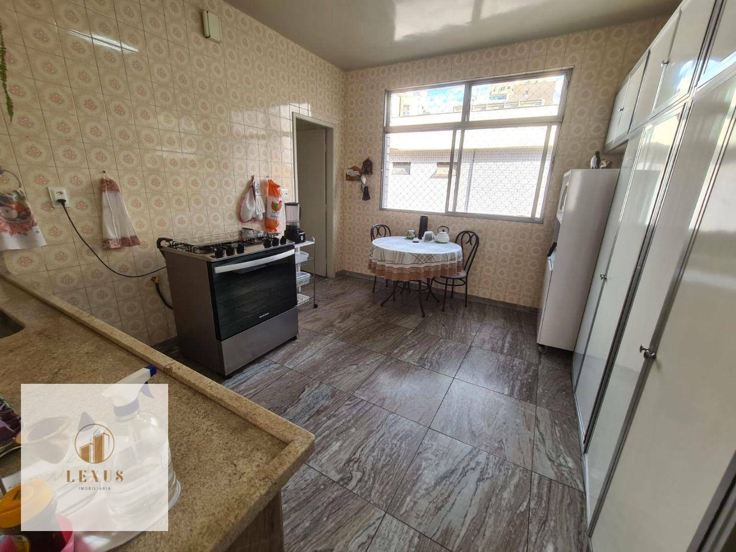 Apartamento à venda com 4 quartos, 240m² - Foto 34