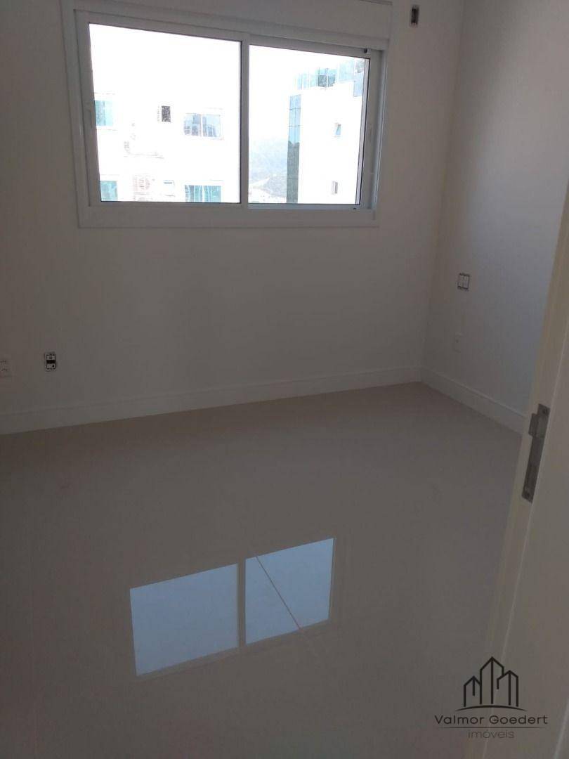 Apartamento à venda com 3 quartos, 120m² - Foto 36