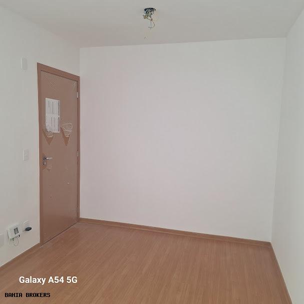 Apartamento à venda com 2 quartos, 42m² - Foto 2