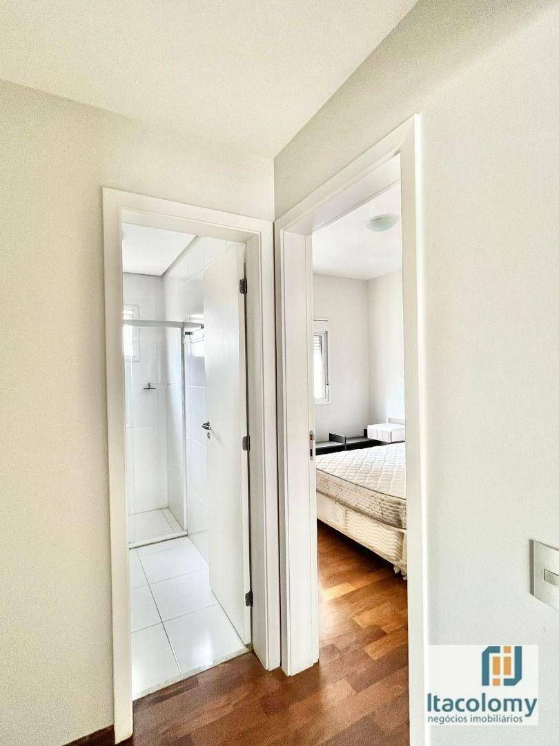 Apartamento à venda com 4 quartos, 212m² - Foto 10