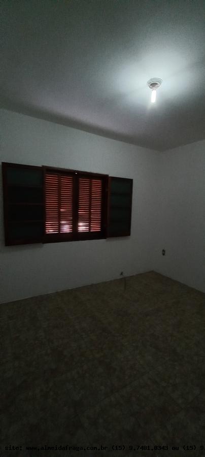 Casa para alugar com 5 quartos, 300m² - Foto 29