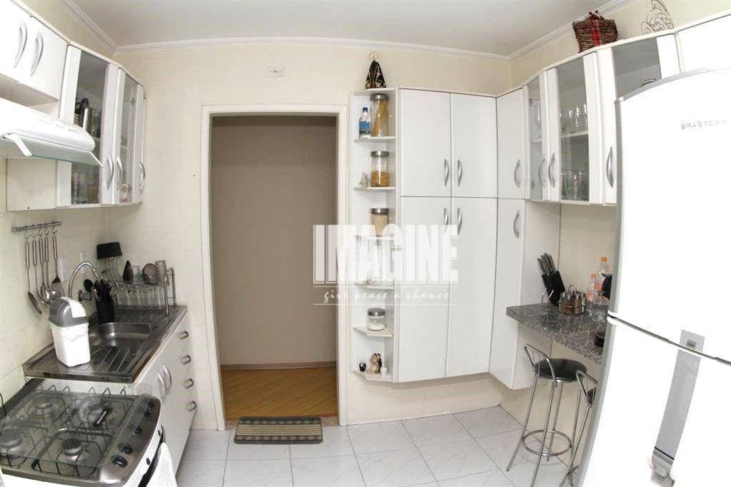 Apartamento à venda com 2 quartos, 70m² - Foto 4