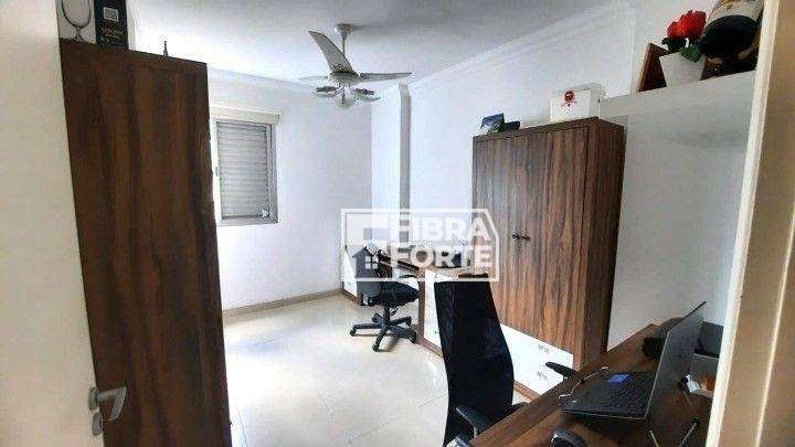 Apartamento à venda com 3 quartos, 85m² - Foto 13