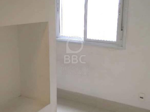 Apartamento à venda com 2 quartos, 81m² - Foto 11