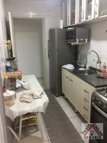 Apartamento à venda com 3 quartos, 70m² - Foto 6