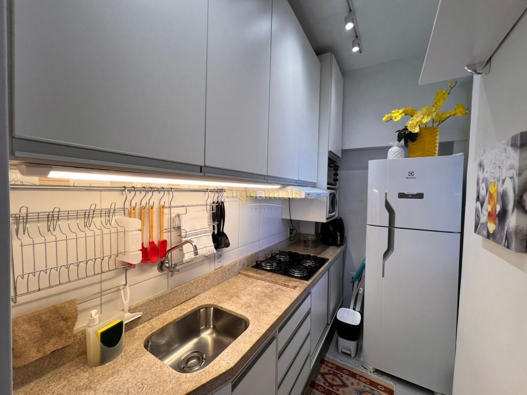 Apartamento à venda com 2 quartos, 79m² - Foto 13