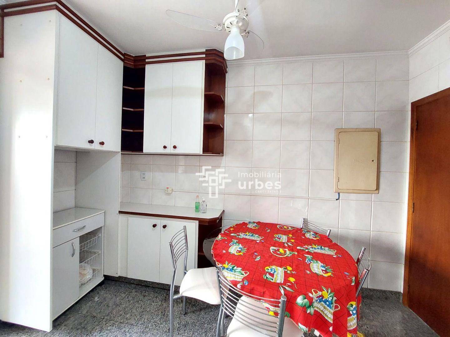 Apartamento para alugar com 3 quartos, 133m² - Foto 7