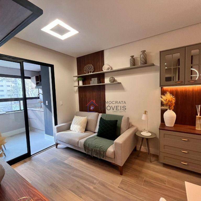 Apartamento à venda com 2 quartos, 64m² - Foto 4