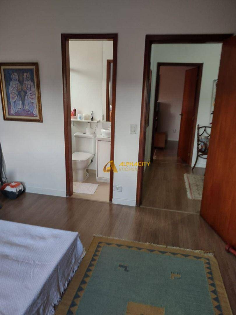 Casa de Condomínio à venda com 4 quartos, 381m² - Foto 10