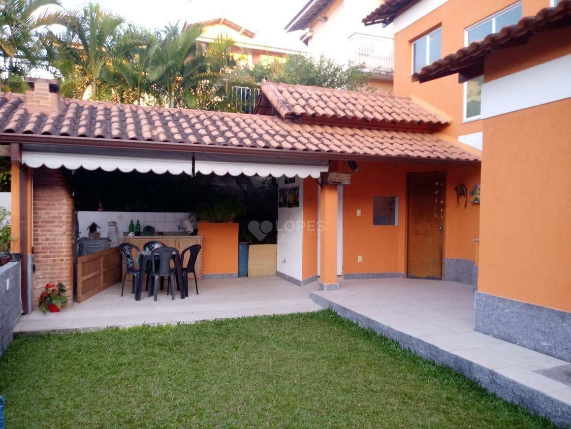 Casa de Condomínio à venda com 4 quartos, 227m² - Foto 24