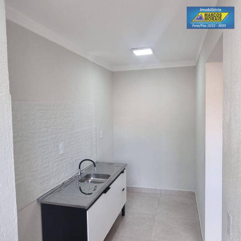 Apartamento à venda com 2 quartos, 48m² - Foto 9