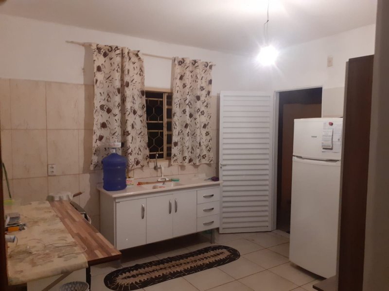 Casa à venda com 2 quartos, 250m² - Foto 6