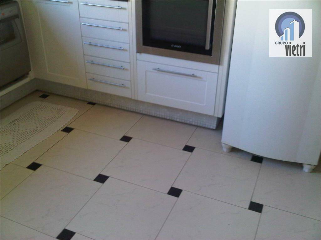 Apartamento à venda com 3 quartos, 200m² - Foto 15