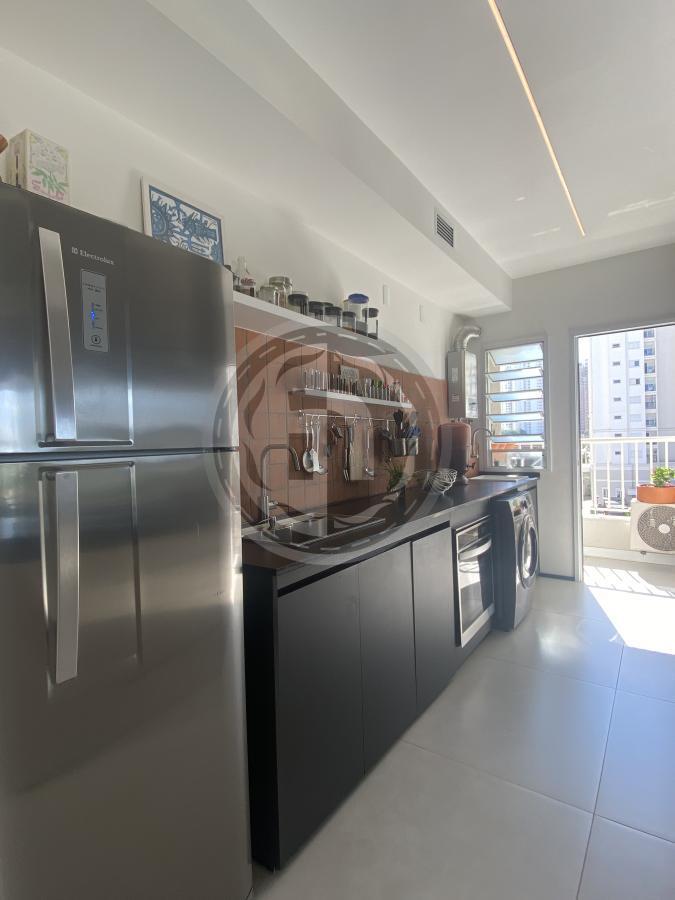 Apartamento à venda com 2 quartos, 73m² - Foto 2