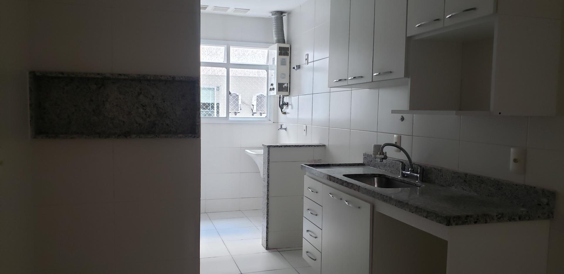 Apartamento para alugar com 3 quartos, 86m² - Foto 12